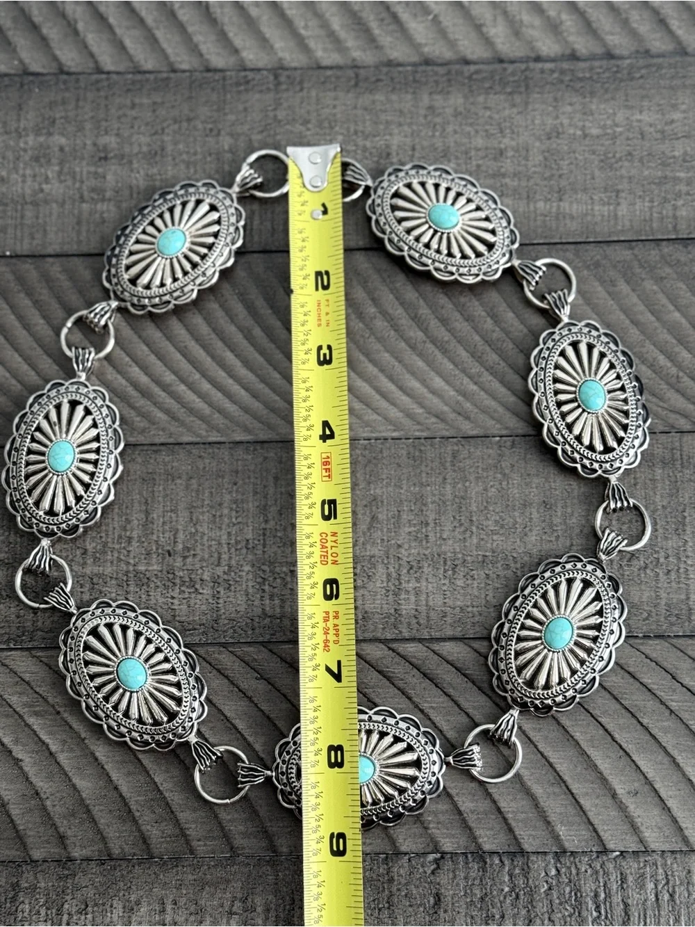 Women’s Oval Turquoise Concho Chain Belt